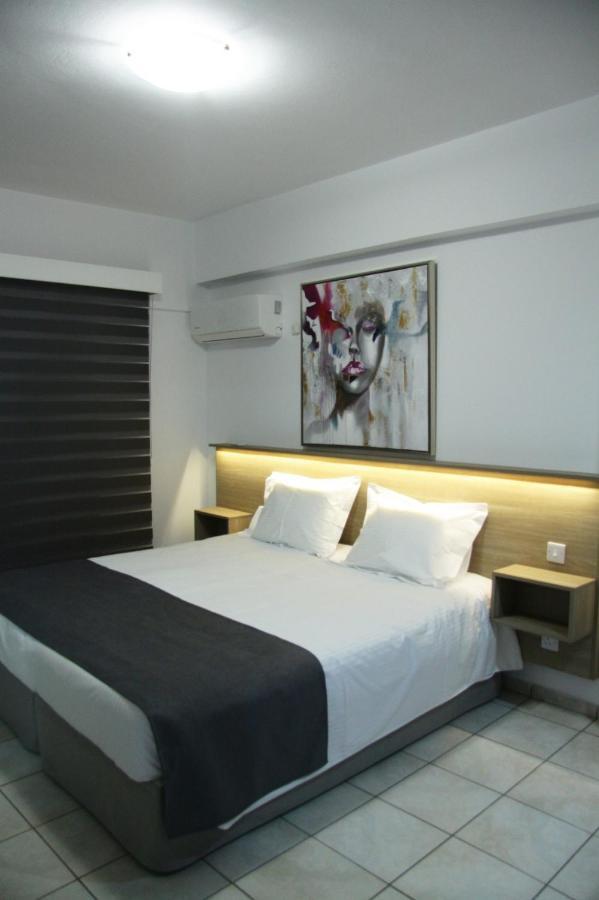 Larnaca Bay Suites Zewnętrze zdjęcie