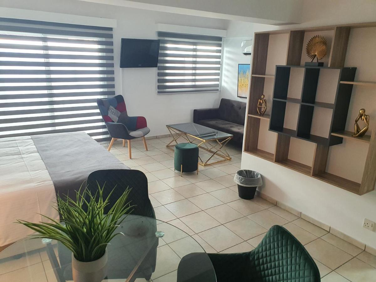 Larnaca Bay Suites Zewnętrze zdjęcie
