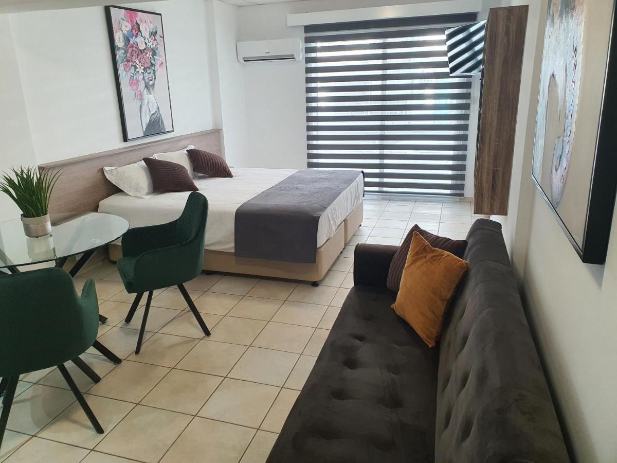 Larnaca Bay Suites Zewnętrze zdjęcie
