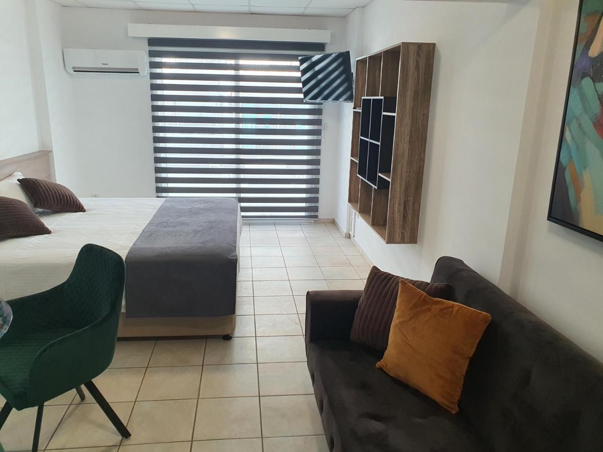 Larnaca Bay Suites Zewnętrze zdjęcie