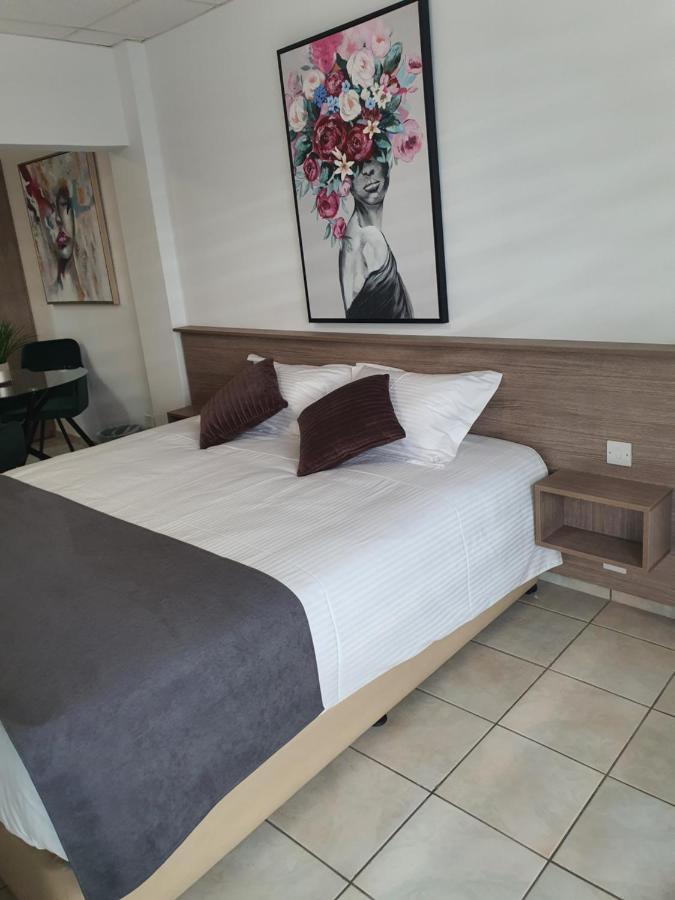 Larnaca Bay Suites Zewnętrze zdjęcie