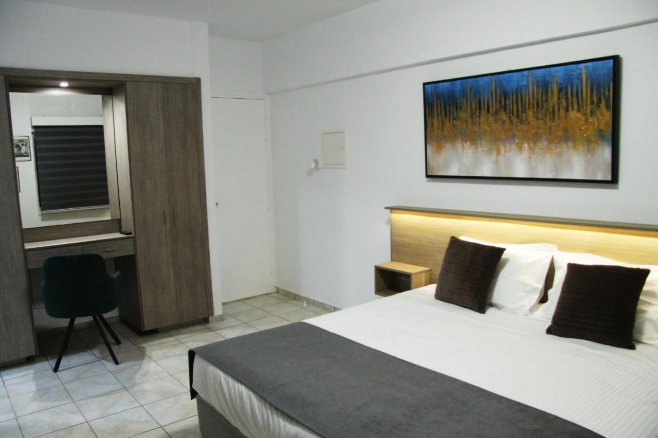 Larnaca Bay Suites Zewnętrze zdjęcie