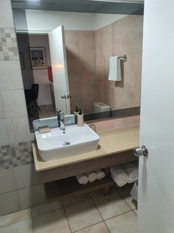 Larnaca Bay Suites Zewnętrze zdjęcie