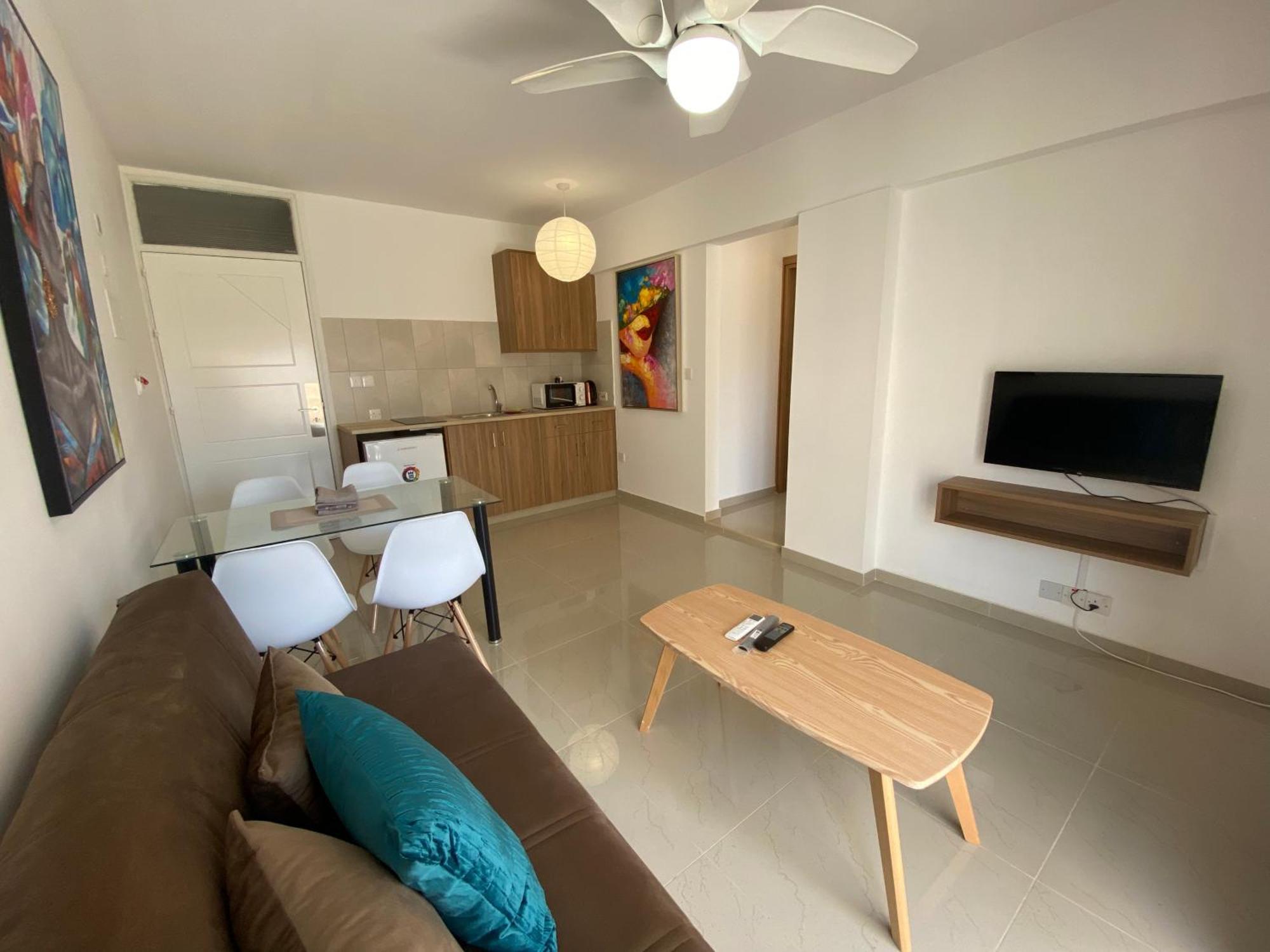 Larnaca Bay Suites Zewnętrze zdjęcie